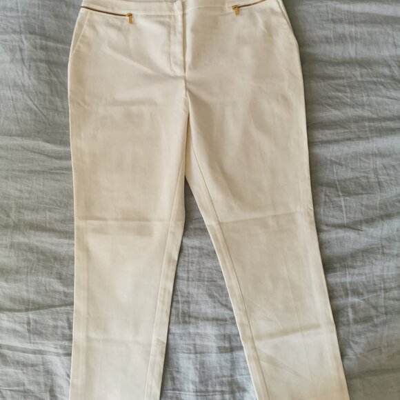 White trousers - Picture 2 of 9